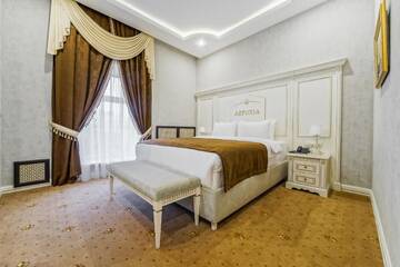 Двухместный номер Делюкс с 1 кроватью в Отеле Astoria Boutique Hotel